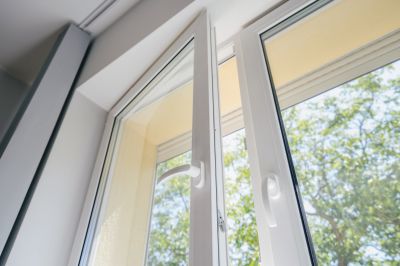 Energy-efficient casement window